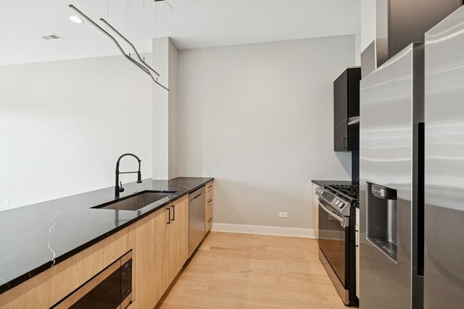 Photo - 1723 W North Ave Unit 1