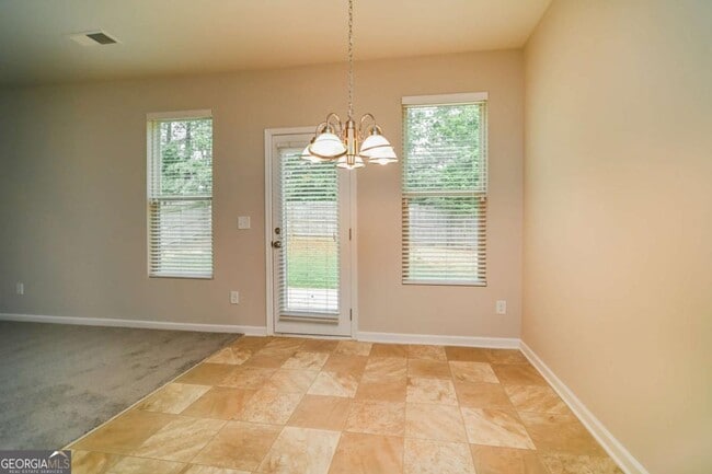 Photo - 3764 Shenfield Dr