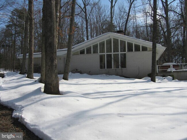 Photo - 135 Lizzie Mills Rd