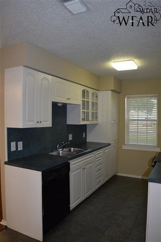 Photo - 1302 Bluejay Dr