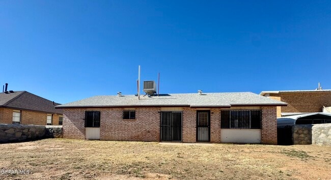 Photo - 10828 Quartz St