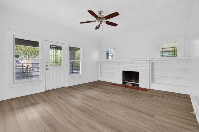 Photo - 1607 Holman St