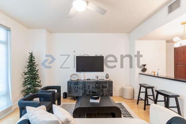 Photo - 603 Davis St