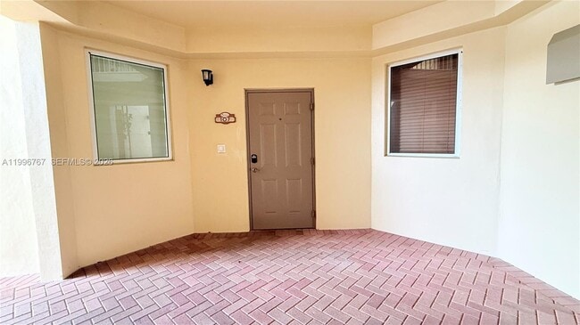 Photo - 8900 NW 107 Ct Unidad 107-3