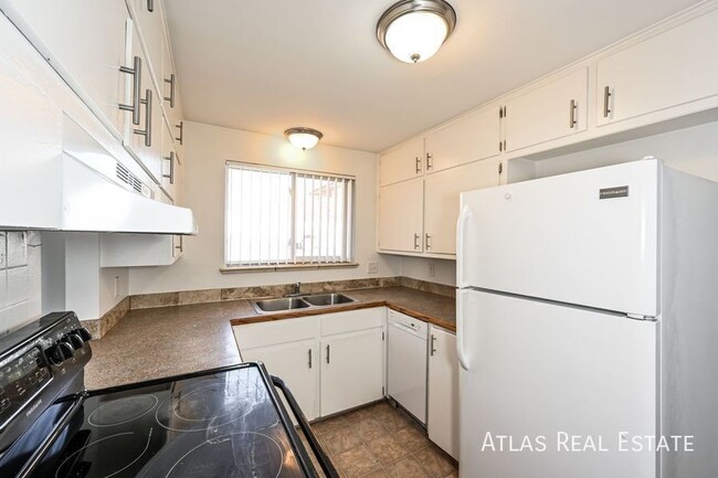 Photo - 10311 W 59th Ave Unidad 4