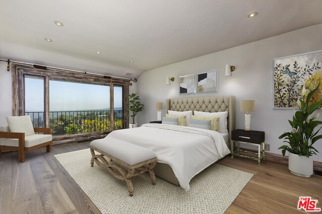 Photo - 9354 Claircrest Dr