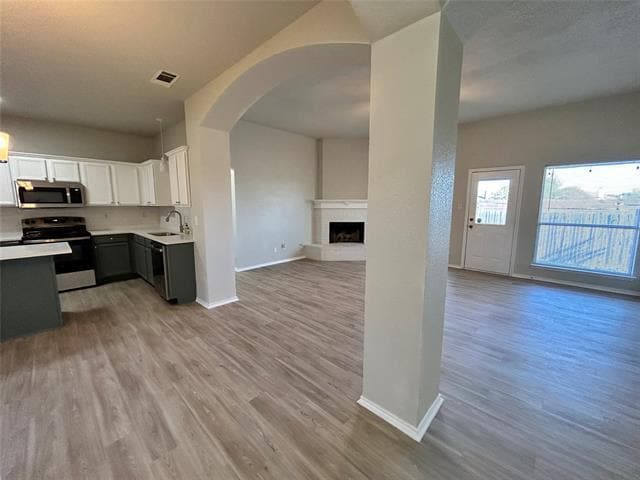 Photo - 928 Carlin Ln