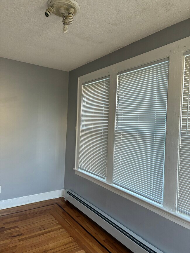 Photo - 257 Sheffield Ave