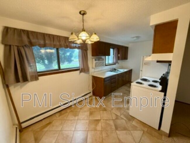 Photo - 440 S Western Ave Unidad 2