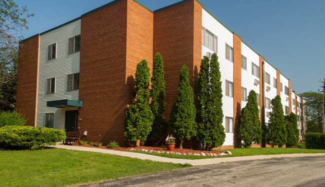 Photo - Pinehaven Apartments