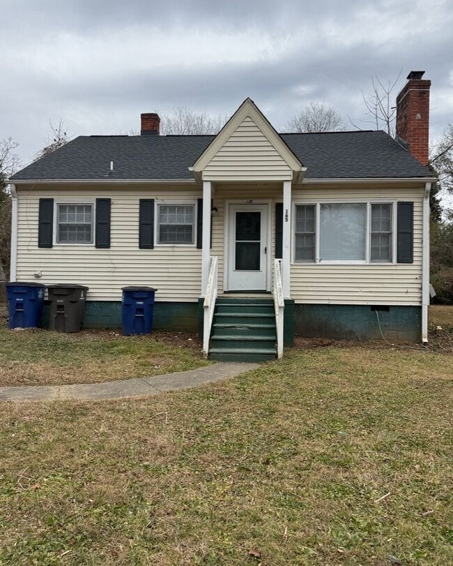 Building Photo - NOW LEASING — A Beautiful 2-Bedroom Home in Winston-Salem!