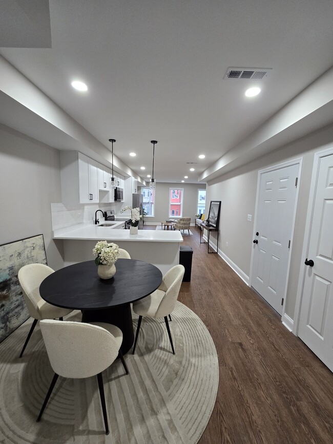 Building Photo - 1625 Edmondson Ave Unit 1