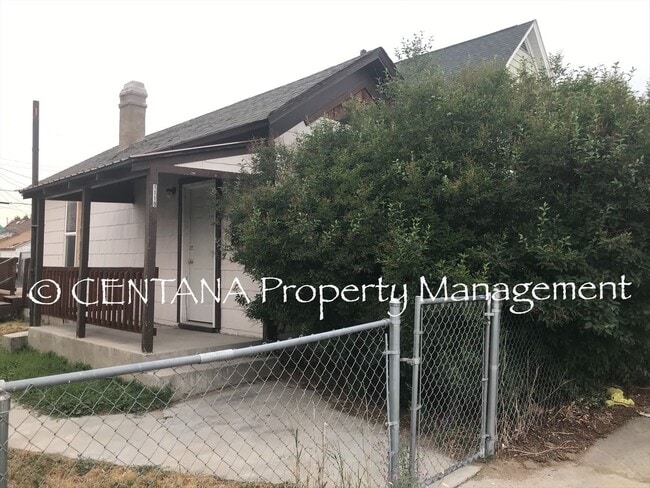 Building Photo - 1119 1/2-1119 1/2 Nevada Ave Unit Front House
