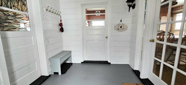 Photo - 7 Harmon Heights Rd