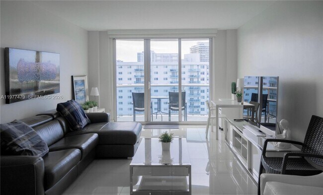 Photo - 19370 Collins Ave Unidad 1614