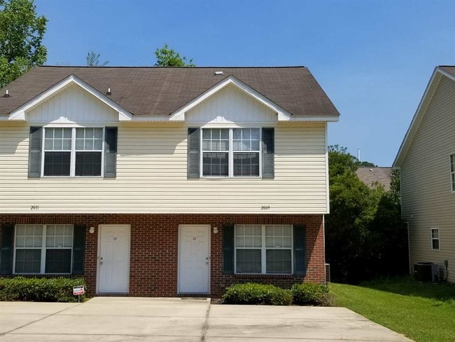 Building Photo - 2009 Fannie Dr