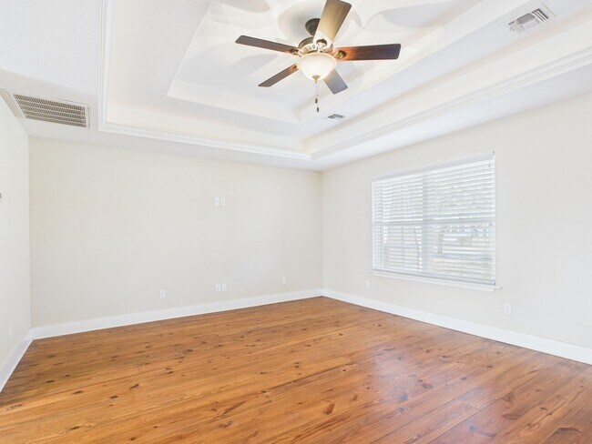 Photo - Adorable Bunglow