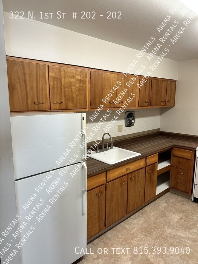 Photo - 322 N 1st St Unit 202