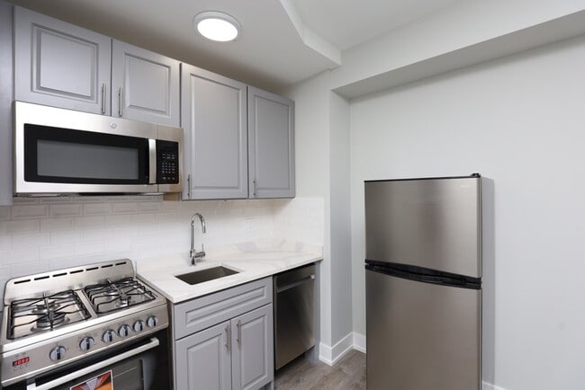 Photo - 510 W Belmont Ave Unidad M4