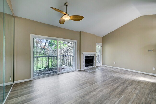 Photo - 3500 Tangle Brush Dr Unidad 119