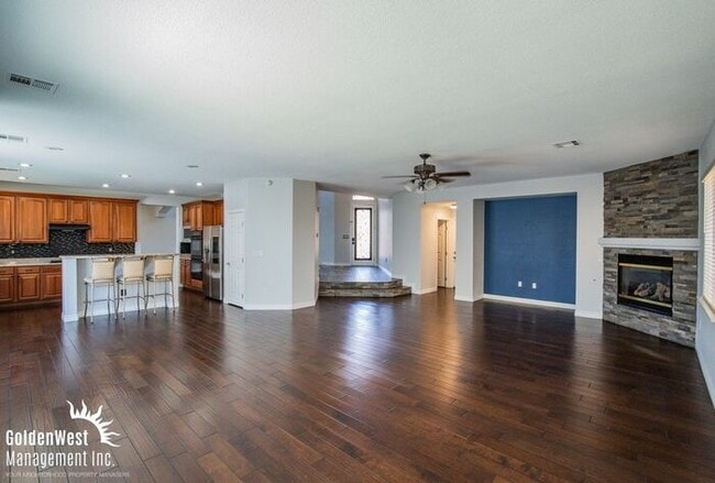 Photo - Stylish 5Bdm 4.5Ba Home in Las Vegas.