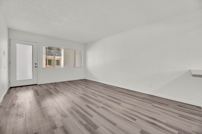 Echelon Apartments