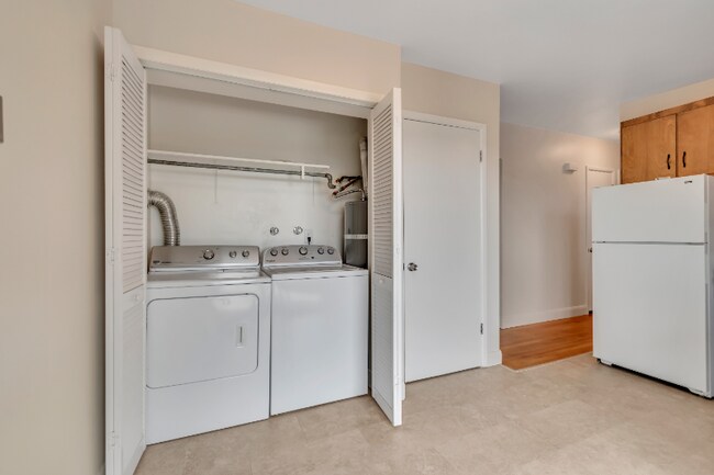 Photo - 475 N St E Unit Apt 3