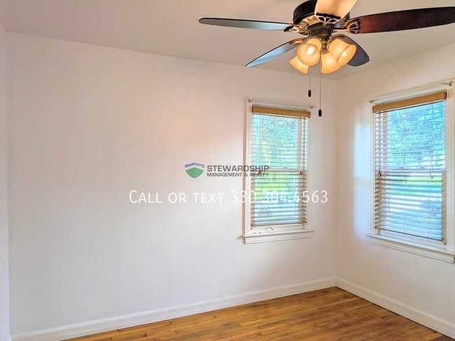 Photo - 1512 Forest Ave SE