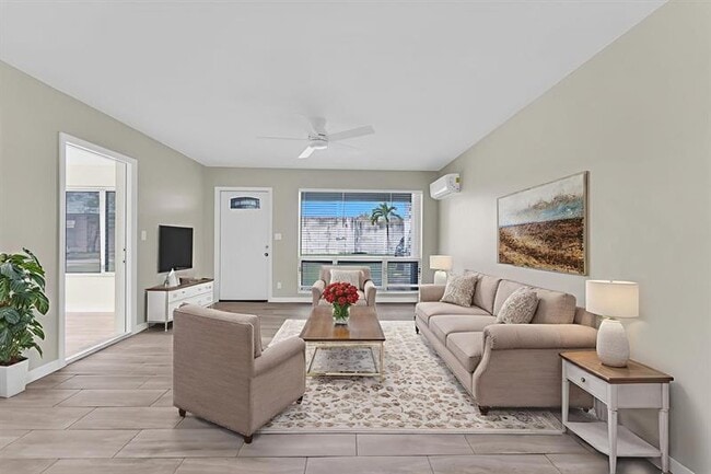 Photo - 2935 Washington St