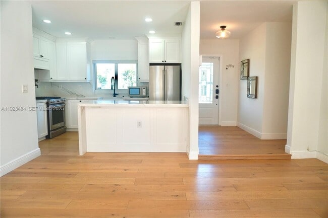 Photo - 2 NE 108th St