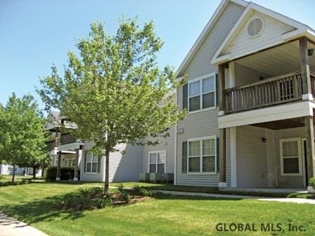 Photo - 161 Riverwalk Way