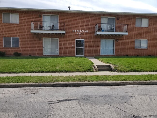 Building Photo - 820 4TH ST Unit B