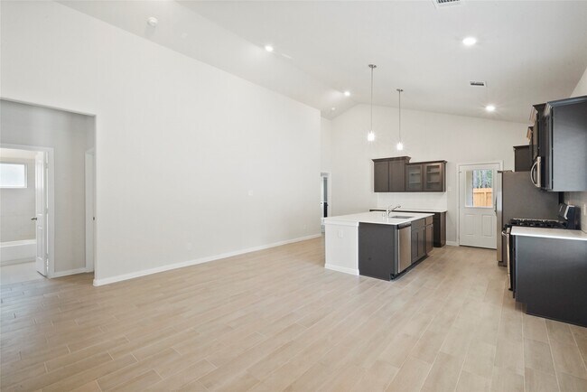 Building Photo - 25553 Prairie Clover Wy