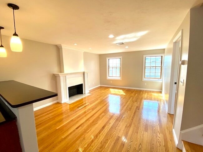 Photo - 44 Main St Unit 2