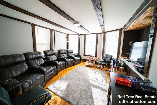 Photo - 154 Calumet St Unit 1