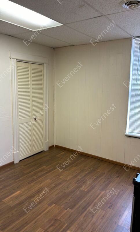 Photo - 551 Bates St