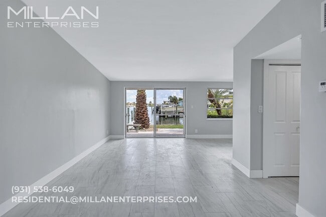 Photo - 325 Capri Blvd Unit 325 Capri Boulevard, Apt. 3