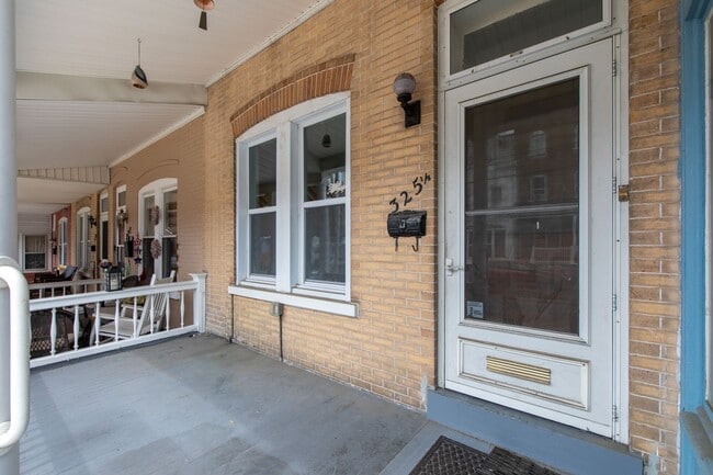 Photo - 325 1/2 N. Franklin St