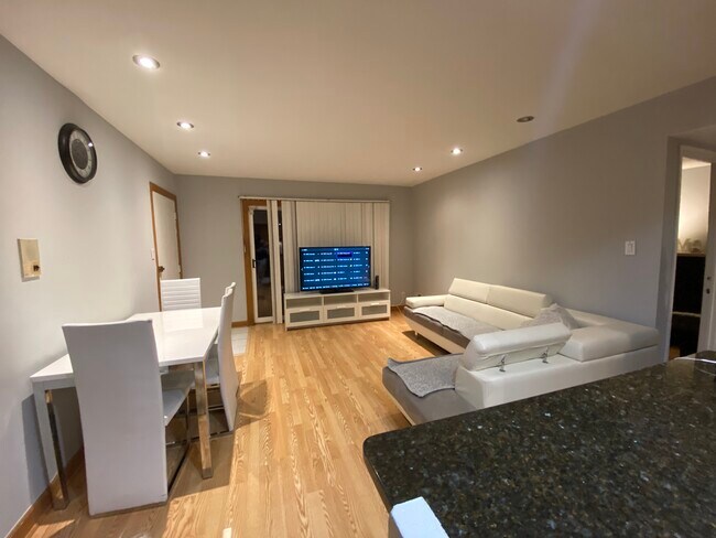 Photo - 9434 Bay Colony Dr Apartment Unit 1W