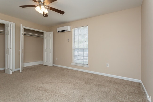 1 BR, 1 BA - 644 SF
