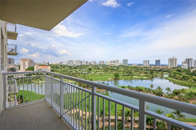 Building Photo - 19501 W Country Club Dr Unit 1615