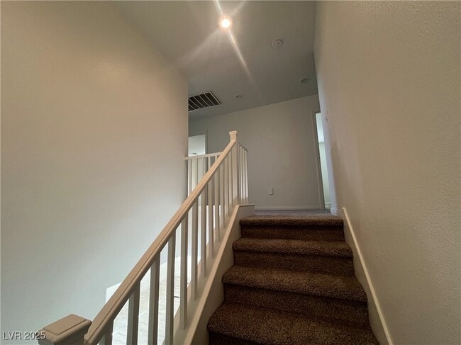 Building Photo - 6732 Sea Swallow St