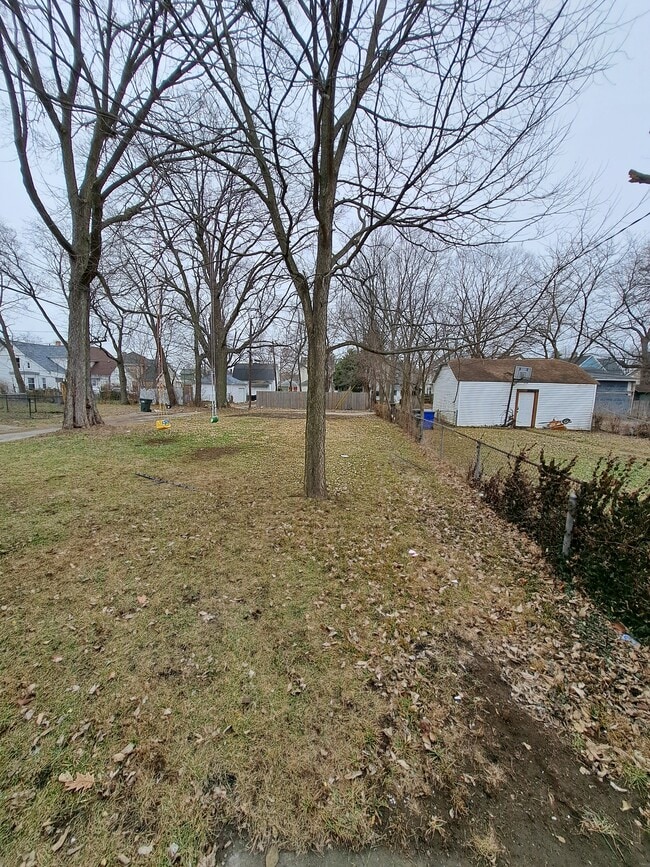 Photo - 120 S Monmouth St