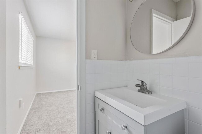 Photo - 2810 Dorchester Dr