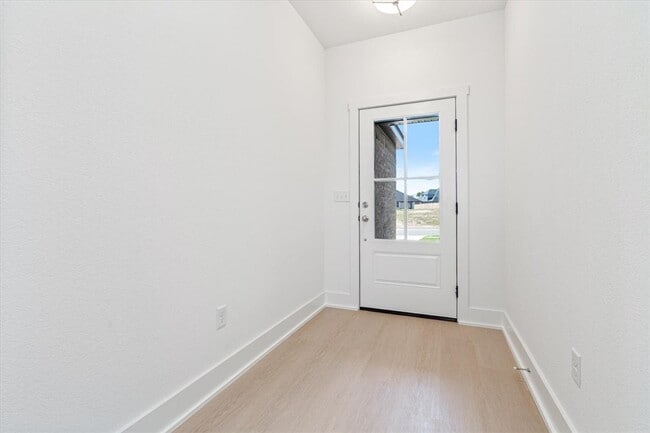 Photo - 7004 SW Orange Ave