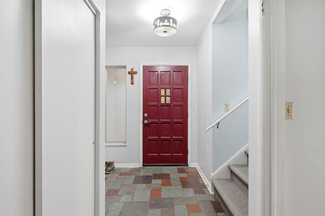 Photo - 4883 Stonehaven Dr