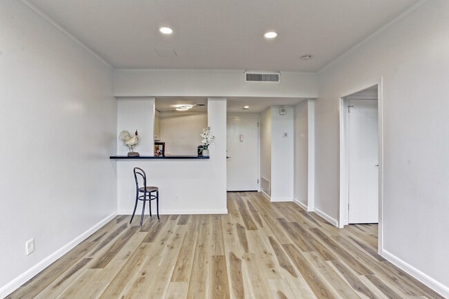 Photo - 2701 Westheimer Rd Unit 2J