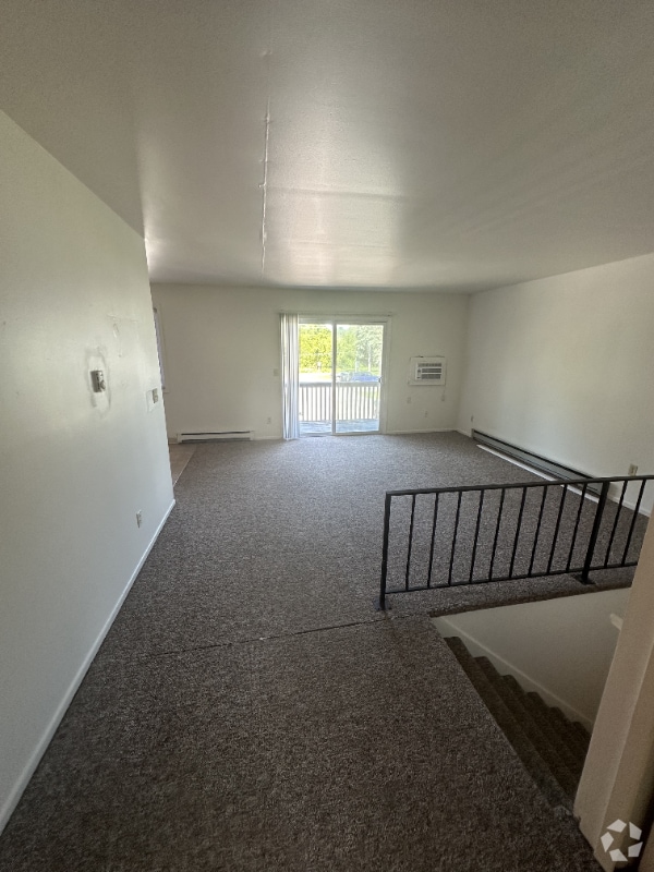 Building Photo - 426 N Church St Unit B7 Rental