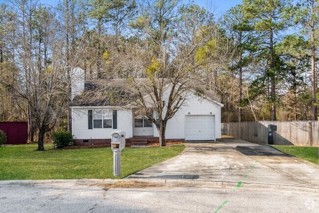 Building Photo - 3 Bedroom With Open Floor Plan Rental