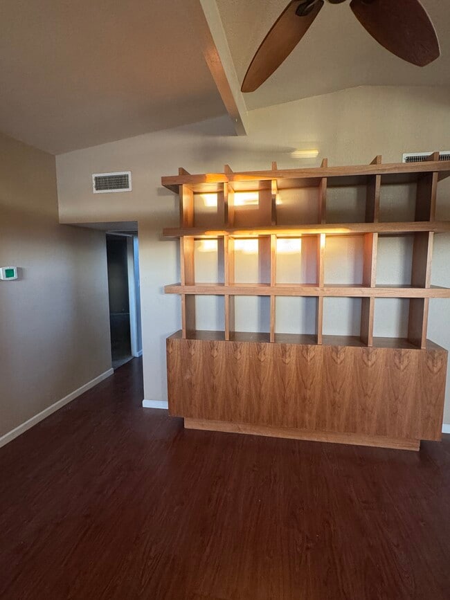 Photo - 225 S Wallace Dr